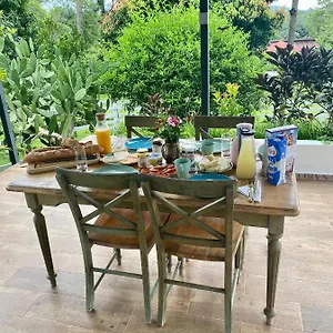  Homestay Gaestezimmer In Der Zimmer
